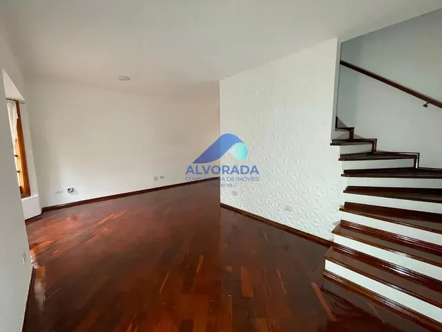 Sobrado com 125m² 3 quartos e 3 banheiros, para alugar, no bairro Jardim Aquarius em São José Dos Campos