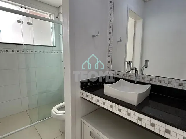Sobrado com 350m² 3 quartos e 3 banheiros, à venda, no bairro Caminho Novo em Tremembé