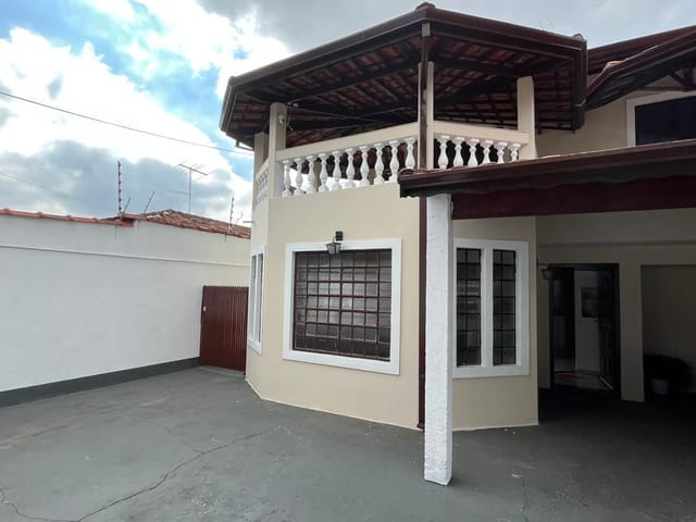 Foto do Sobrado - Sobrado com 3 dormitórios, 234 m² - venda por R$ 950.000,00 ou aluguel por R$ 4.000,00/mês - Parque Martim Cecerê - São José dos Campos/SP | INDEPENDENCE NEGOCIOS IMOBILIARIOS LTDA