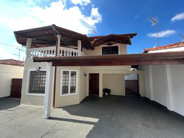 Foto do Sobrado - Sobrado com 3 dormitórios, 234 m² - venda por R$ 950.000,00 ou aluguel por R$ 4.000,00/mês - Parque Martim Cecerê - São José dos Campos/SP | INDEPENDENCE NEGOCIOS IMOBILIARIOS LTDA