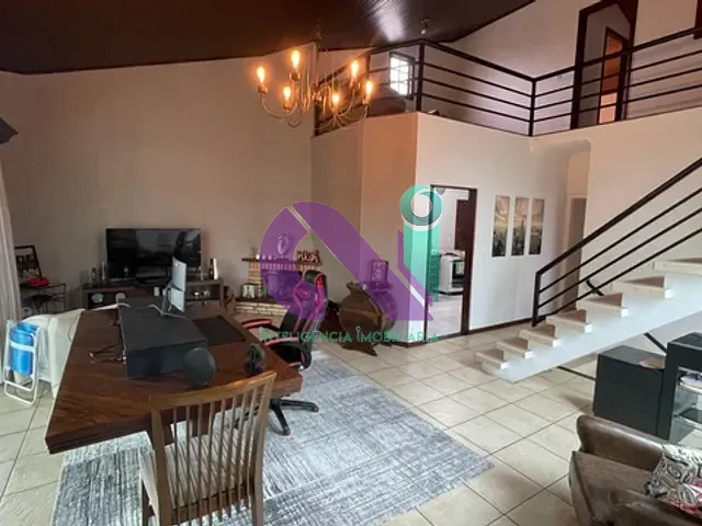 Sobrado com 250m² 4 quartos e 5 banheiros, à venda, no bairro Adalgisa em Osasco