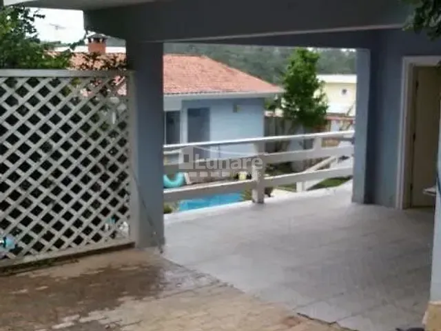 Sobrado com 600m² 4 quartos e 5 banheiros, à venda, no bairro Residencial Estância Bom Repouso em Mogi das Cruzes