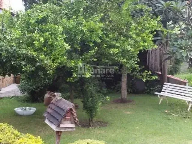 Sobrado com 600m² 4 quartos e 5 banheiros, à venda, no bairro Residencial Estância Bom Repouso em Mogi das Cruzes