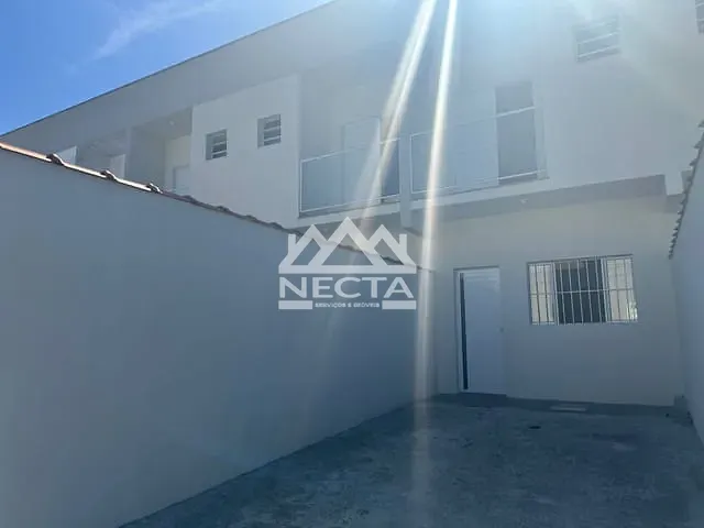 Sobrado com 112m² 2 quartos e 2 banheiros, à venda, no bairro Portal da Fazendinha em Caraguatatuba