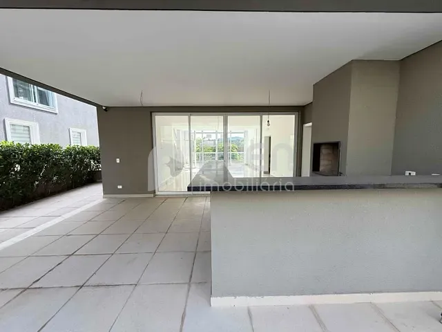 Sobrado 4 quartos e 5 banheiros, à venda, no bairro Alphaville em Santana de Parnaíba