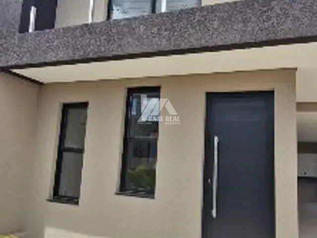Sobrado 3 quartos e 3 banheiros, à venda, no bairro Cará-Cará em Ponta Grossa