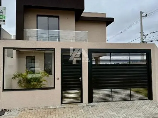 Sobrado 3 quartos e 3 banheiros, à venda, no bairro Cará-Cará em Ponta Grossa