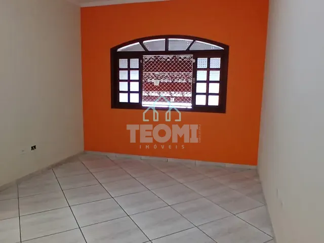 Sobrado 2 quartos e 2 banheiros, à venda, no bairro Loteamento Residencial e Comercial Bosque Flamboyant em Taubaté