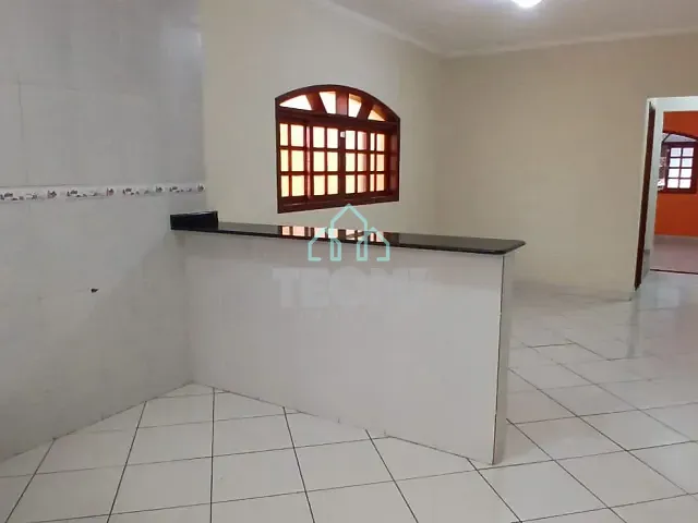 Sobrado 2 quartos e 2 banheiros, à venda, no bairro Loteamento Residencial e Comercial Bosque Flamboyant em Taubaté