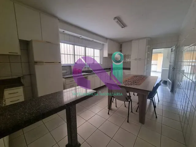 Sobrado com 135m² 3 quartos e 3 banheiros, à venda ou para alugar, no bairro Jardim das Flores em Osasco