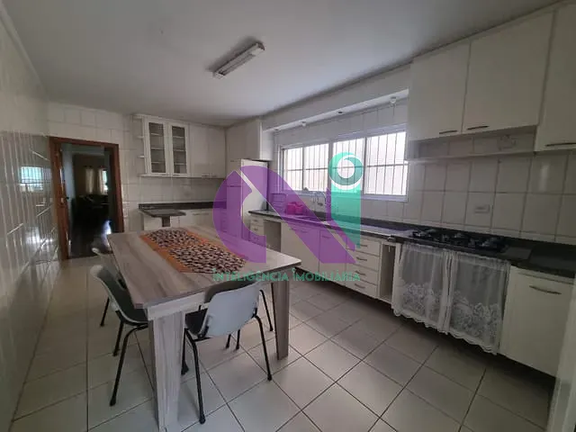 Sobrado com 135m² 3 quartos e 3 banheiros, à venda ou para alugar, no bairro Jardim das Flores em Osasco