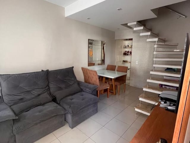 Sobrado em Condomínio Fechado!