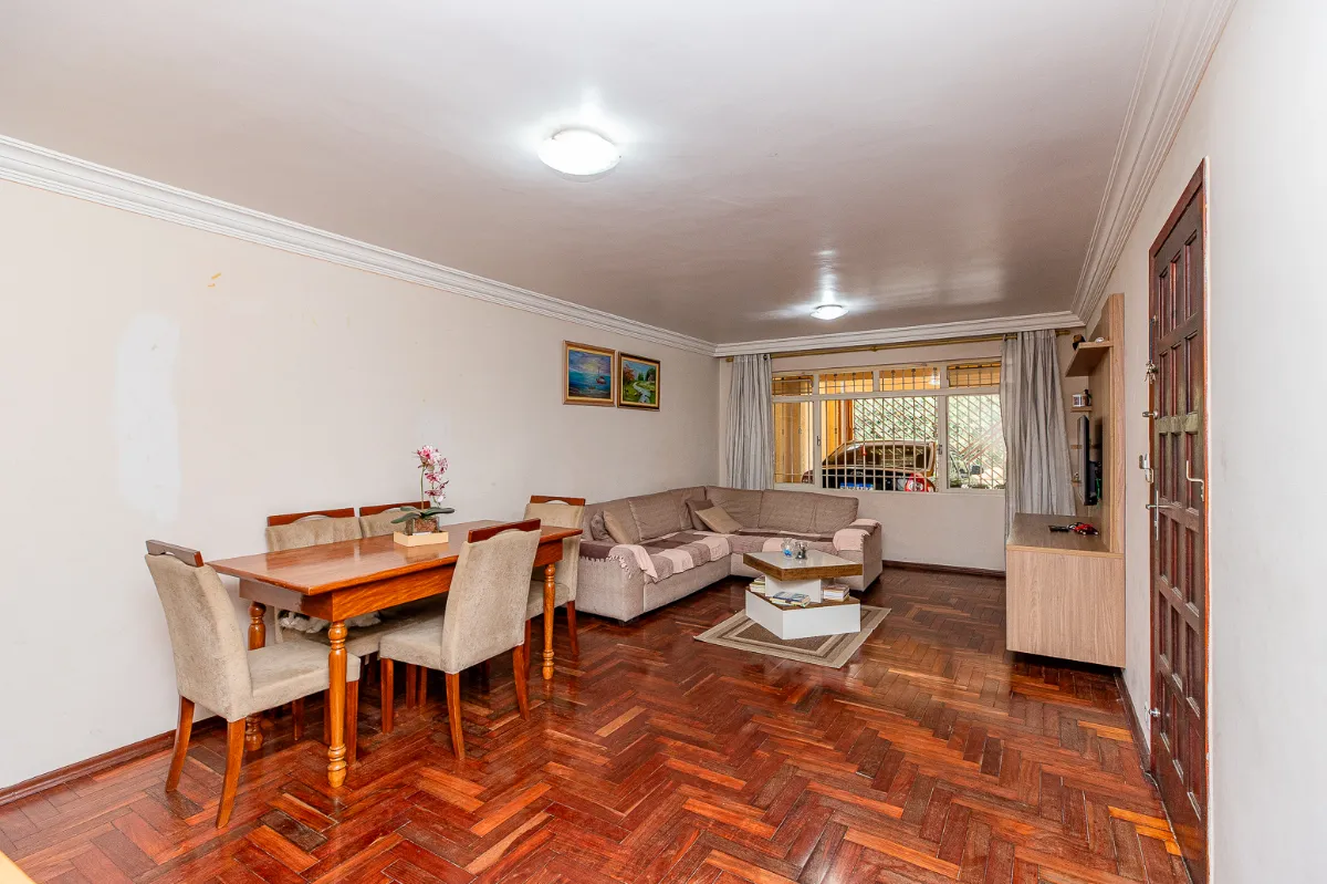 Sobrado para venda em Jardim Umuarama com 3 quartos, sendo 1 suíte, 396m²