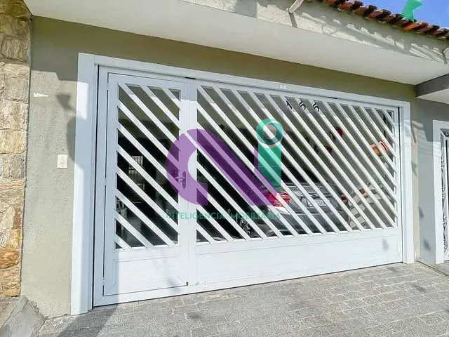 Sobrado com 130m² 2 quartos e 1 banheiro, à venda, no bairro Cidade das Flores em Osasco