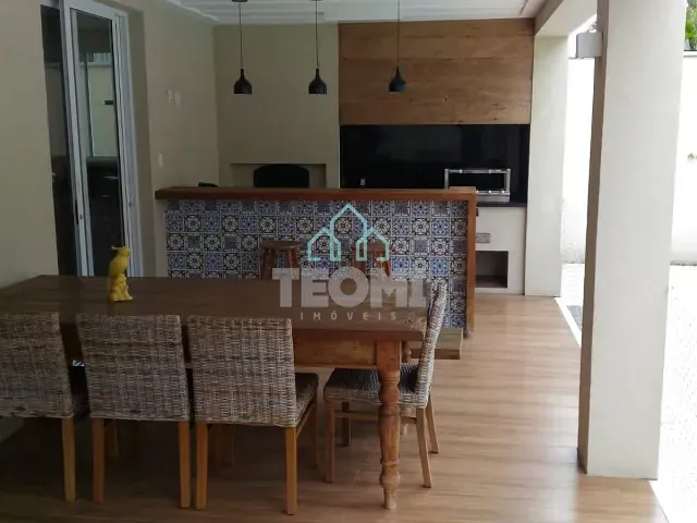 Sobrado com 527m² 4 quartos e 6 banheiros, à venda, no bairro Jardim das Nações em Taubaté
