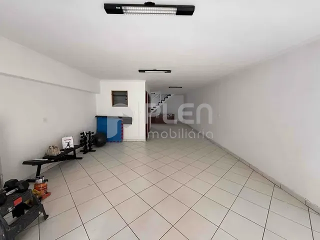 Sobrado com 131m² 3 quartos e 5 banheiros, à venda, no bairro Vila Irmãos Arnoni em São Paulo
