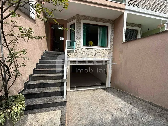 Sobrado com 131m² 3 quartos e 5 banheiros, à venda, no bairro Vila Irmãos Arnoni em São Paulo