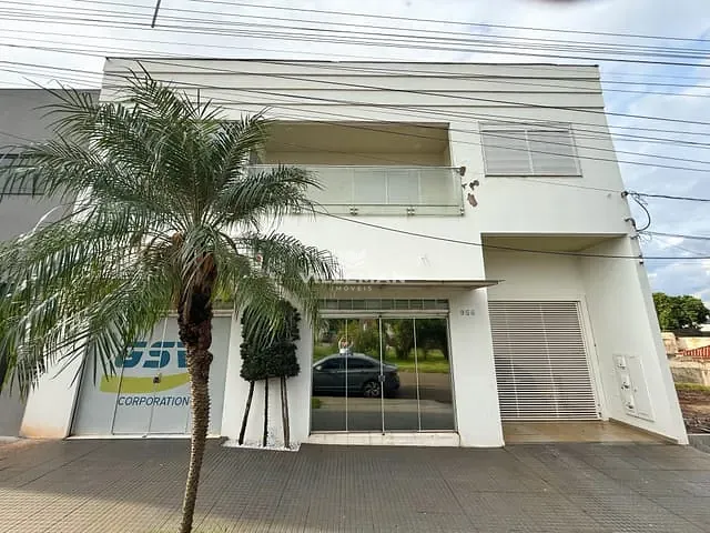 Sobrado 3 quartos e 3 banheiros, à venda, no bairro Jardim Santa Helena em Maringá
