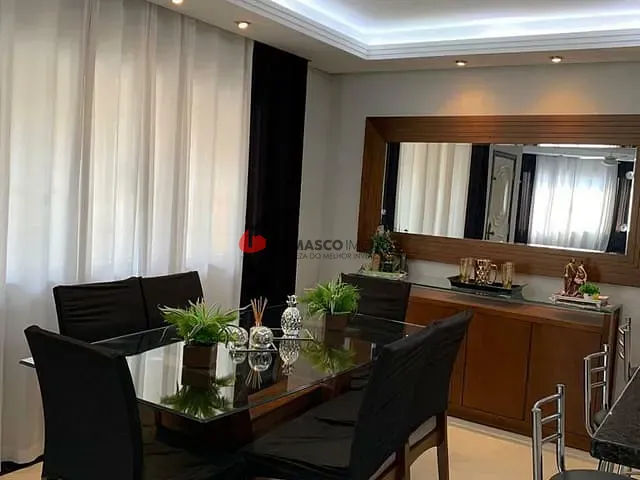 Sobrado com 383m² 3 quartos e 1 banheiro, à venda, no bairro Cerâmica em São Caetano do Sul