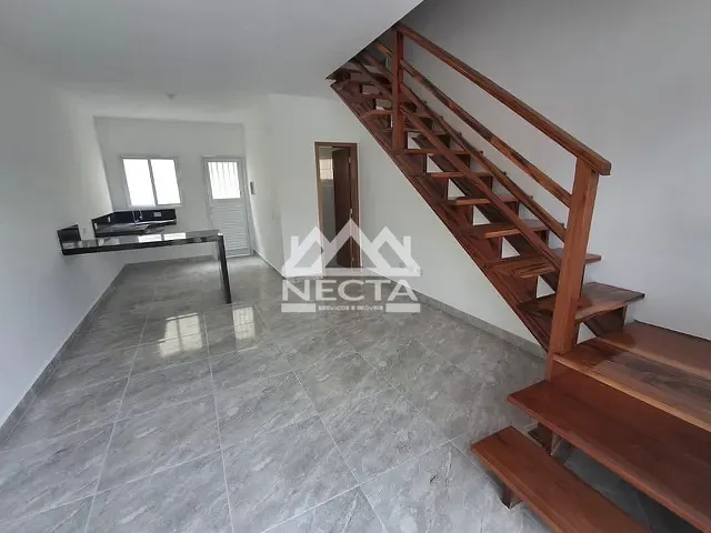 Sobrado com 72m² 2 quartos e 2 banheiros, à venda, no bairro Capricórnio II em Caraguatatuba
