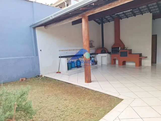 Sobrado com 250m² 3 quartos e 1 banheiro, à venda, no bairro Urbanova em São José Dos Campos