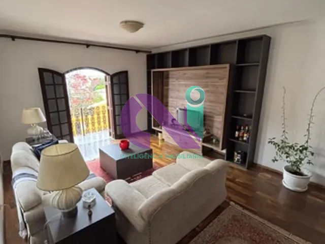 Sobrado com 250m² 5 quartos e 3 banheiros, à venda, no bairro Bela Vista em Osasco