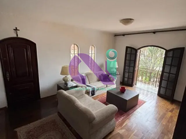 Sobrado com 250m² 5 quartos e 3 banheiros, à venda, no bairro Bela Vista em Osasco