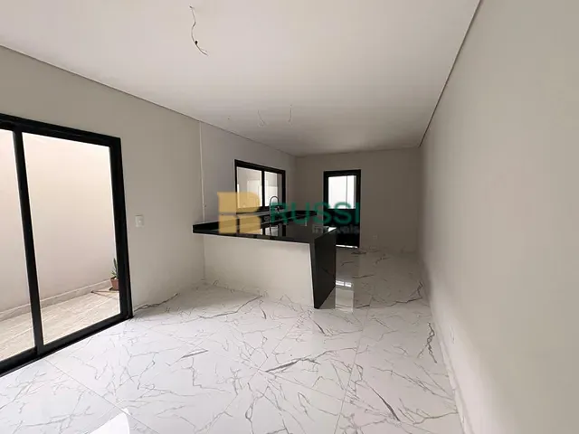 Sobrado com 125m² 3 quartos e 4 banheiros, à venda, no bairro Jardim das Indústrias em São José dos Campos
