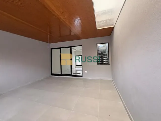 Sobrado com 125m² 3 quartos e 4 banheiros, à venda, no bairro Jardim das Indústrias em São José dos Campos