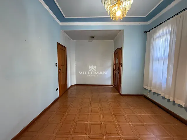 Sobrado com 450m², para alugar, no bairro Zona 05 em Maringá