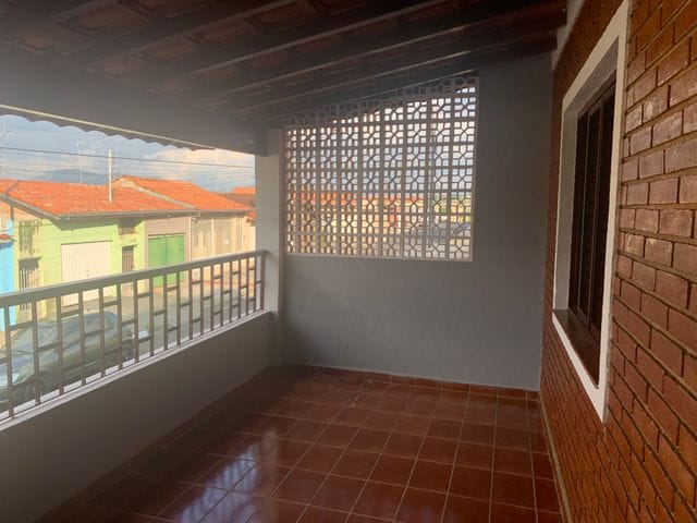 Sobrado com 150m² 2 quartos e 2 banheiros, à venda, no bairro Vila Santa Libânia em Bragança Paulista