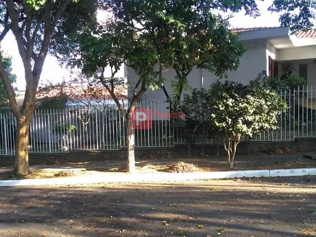 Sobrado com 809m² 4 quartos e 4 banheiros, à venda, no bairro Jardim Campo Grande em São Paulo