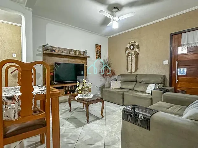 Sobrado 4 quartos e 3 banheiros, à venda, no bairro Parque Residencial Flor do Vale em Tremembé