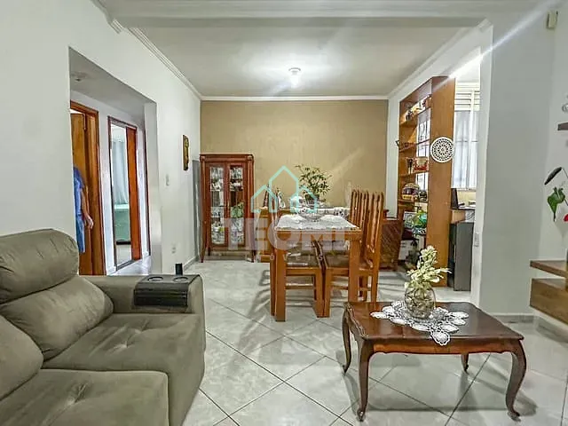 Sobrado 4 quartos e 3 banheiros, à venda, no bairro Parque Residencial Flor do Vale em Tremembé