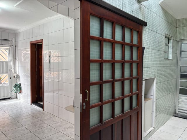 Foto do Sobrado - Sobrado Amplo em Condomínio a 400m do Metrô Patriarca 🚇 3 Dormitórios e 1 Vaga de Garagem! 🌟 | Organização Imobiliária Açores