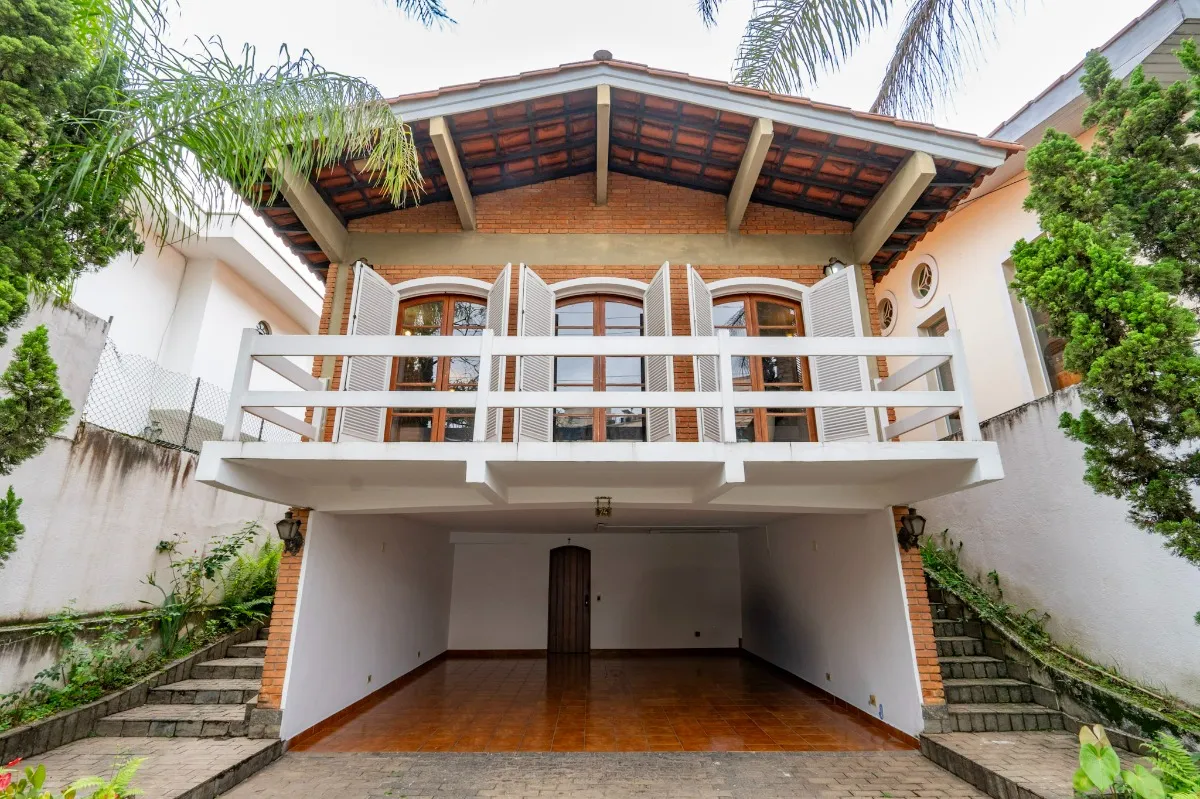 Sobrado para venda em Vila Sônia com 3 quartos, sendo 2 suítes, 303m²