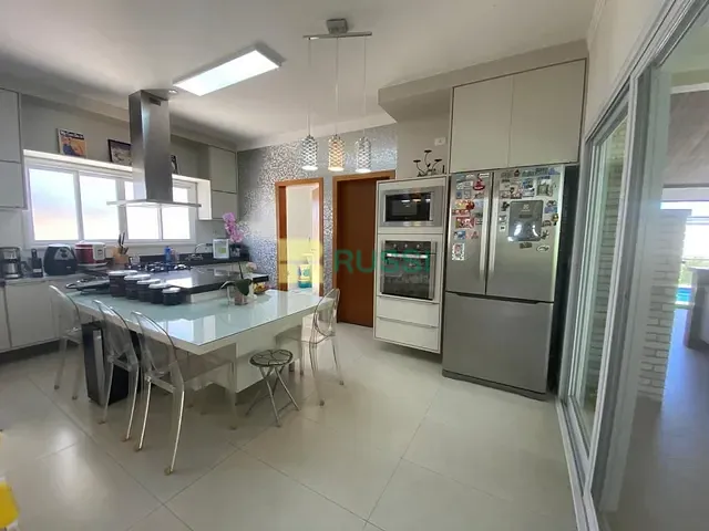 Sobrado com 500m² 4 quartos e 5 banheiros, à venda, no bairro Condomínio Residencial Jaguary em São José dos Campos