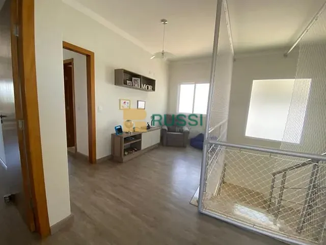 Sobrado com 500m² 4 quartos e 5 banheiros, à venda, no bairro Condomínio Residencial Jaguary em São José dos Campos