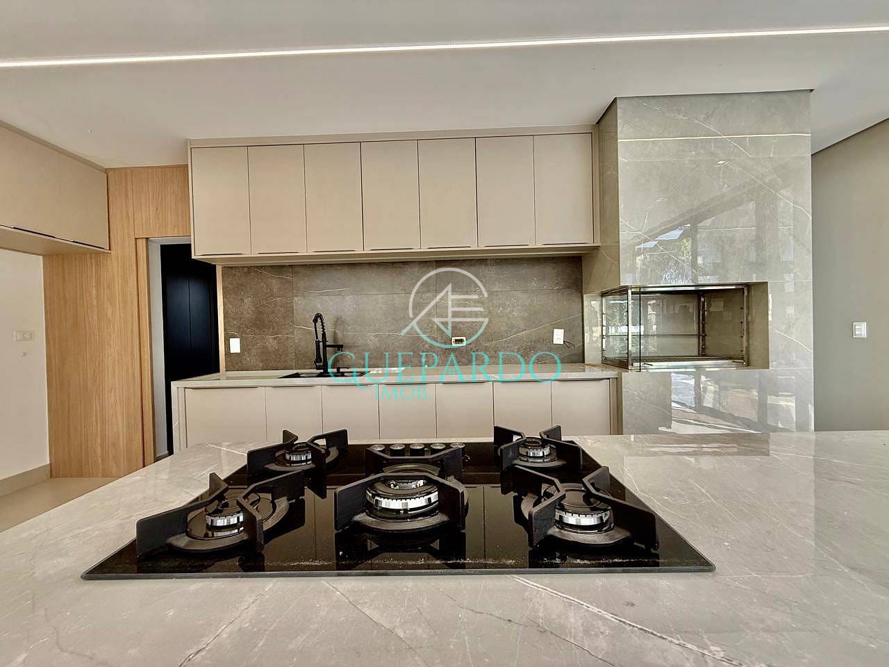 Sobrado à venda com 4 quartos, 280m² - Foto 5