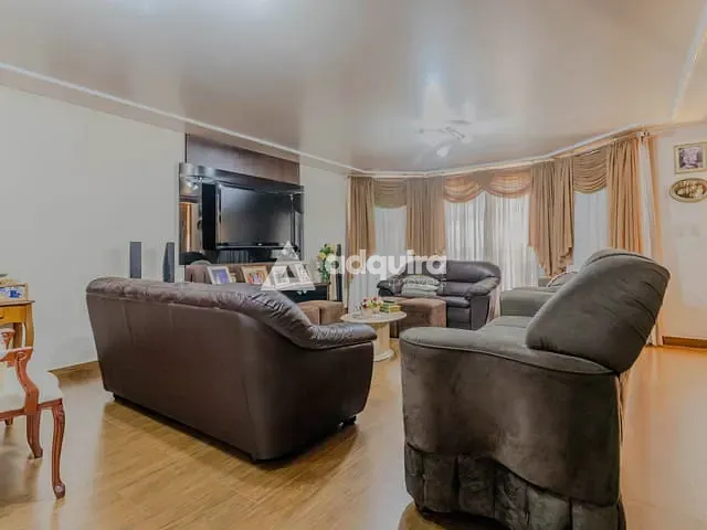 Sobrado com 512m² 4 quartos e 6 banheiros, à venda, no bairro Orfãs em Ponta Grossa