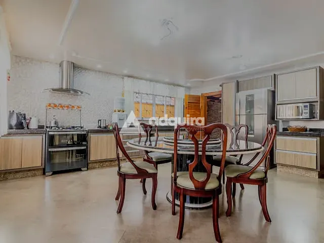Sobrado com 512m² 4 quartos e 6 banheiros, à venda, no bairro Orfãs em Ponta Grossa