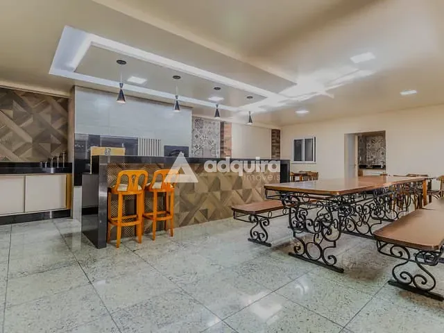 Sobrado com 512m² 4 quartos e 6 banheiros, à venda, no bairro Orfãs em Ponta Grossa