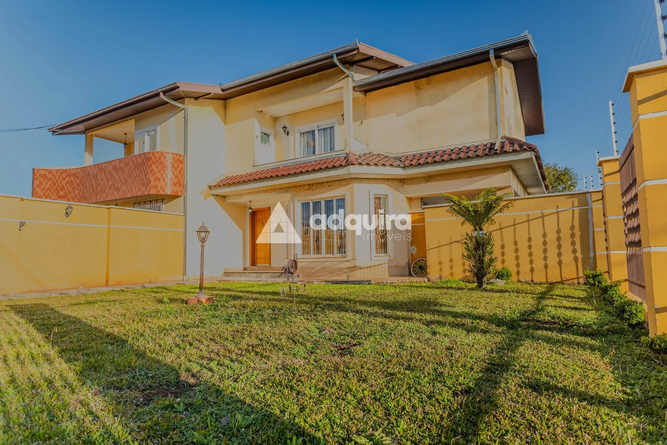 Sobrado, 4 quartos, 343 m² - Foto 1