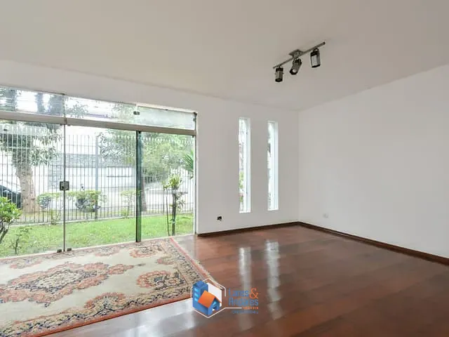 Sobrado com 260m² 4 quartos e 5 banheiros, à venda, no bairro Planalto Paulista em São Paulo