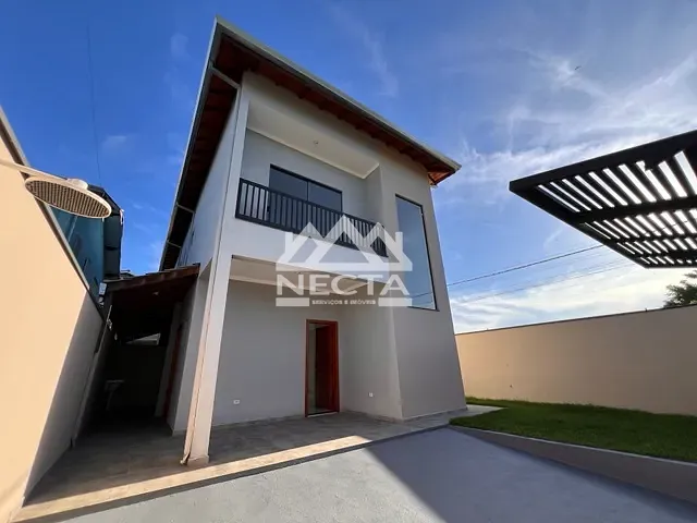Sobrado com 136m² 2 quartos e 2 banheiros, à venda, no bairro Balneário Recanto do Sol em Caraguatatuba