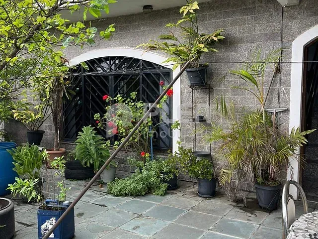 Sobrado 3 quartos e 2 banheiros, para alugar, no bairro Parque Casa de Pedra em São Paulo