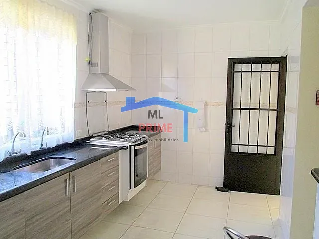 Sobrado com 334m² 4 quartos e 3 banheiros, à venda, no bairro Vila Zelina em São Paulo