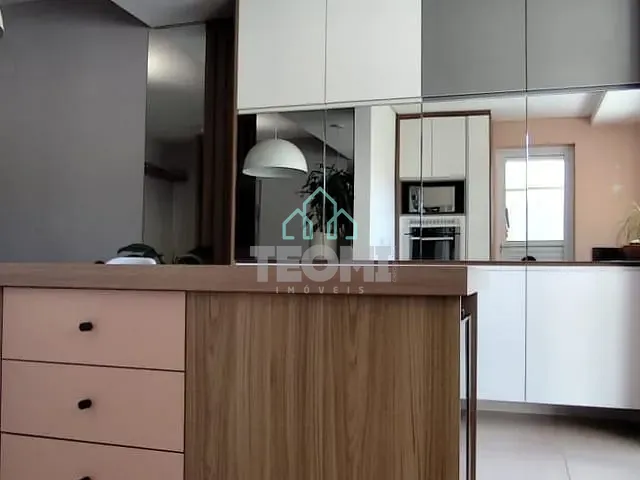 Sobrado com 126m² 3 quartos e 2 banheiros, para alugar, no bairro Piracangaguá II em Taubaté