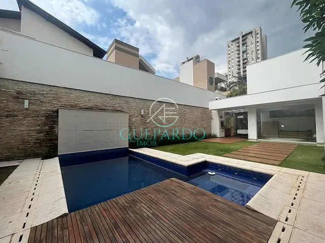Sobrado com 720m² 4 quartos e 5 banheiros, à venda, no bairro Terra Bonita em Londrina