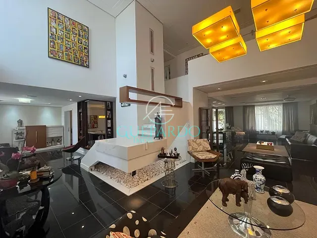Sobrado com 720m² 4 quartos e 5 banheiros, à venda, no bairro Terra Bonita em Londrina